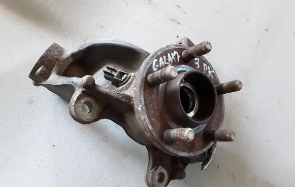 Ford Galaxy Front wheel hub 