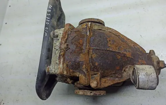 Mercedes-Benz S W220 Rear differential