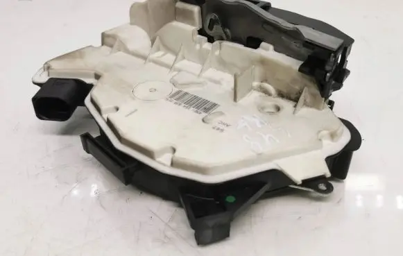 Volkswagen Up Rear door lock 1S4839015C