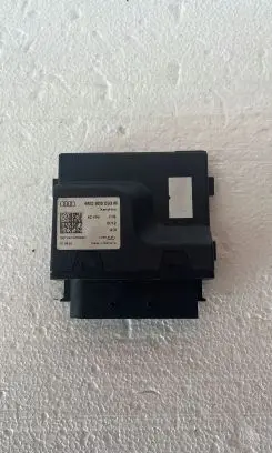 Audi Q7 4M Fuel injection pump control unit/module 4M0906093M