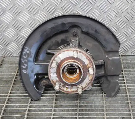 Ford Focus Front wheel hub AV613K171