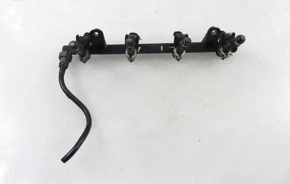 Dacia Sandero Fuel main line pipe 8200494284A 0280158034