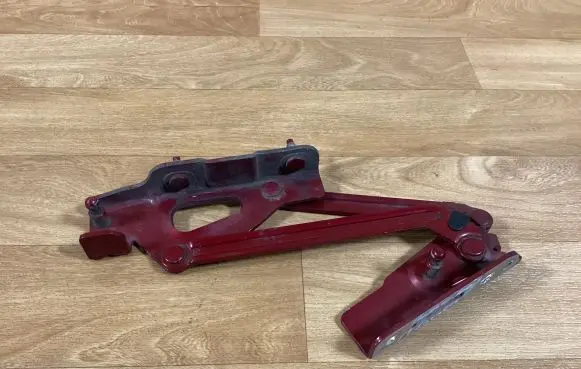 Peugeot 407 Tailgate/trunk/boot hinge