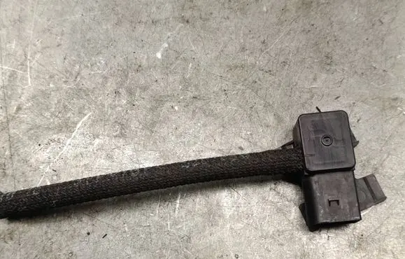 BMW 3 E90 E91 Exhaust gas pressure sensor 7805152