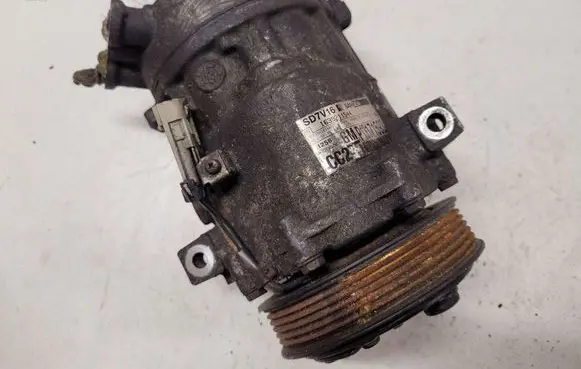Opel Vectra C Air conditioning (A/C) compressor (pump) 13171593 1639211544 SD7V16