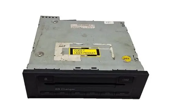 Audi A4 S4 B6 8E 8H CD/DVD changer 8E0035111D