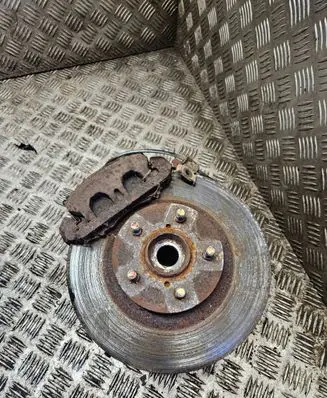 Subaru Forester SF Front wheel hub
