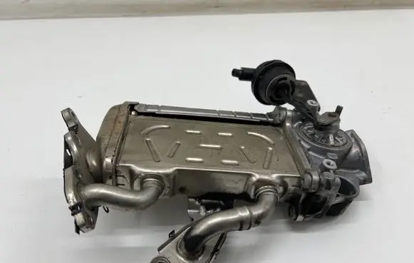 Mercedes-Benz E W213 EGR valve cooler A6541401700