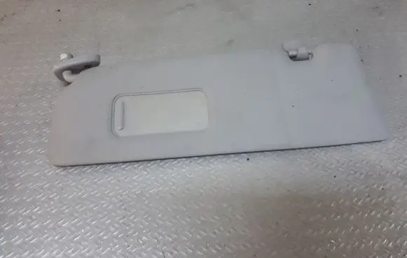 BMW 1 E81 E87 Sun visor