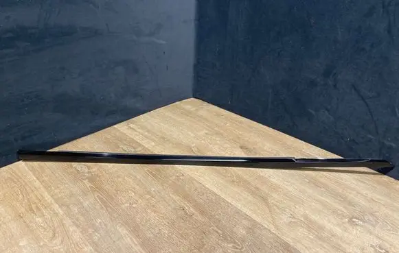 Land Rover Range Rover Sport L494 Door glass rail 