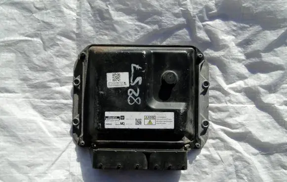 Opel Zafira B Engine control unit/module ECU 8981131721 98113172 MB2758008173