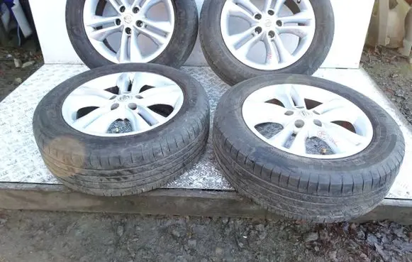 Nissan Qashqai R17 alloy rim L65X17CH5