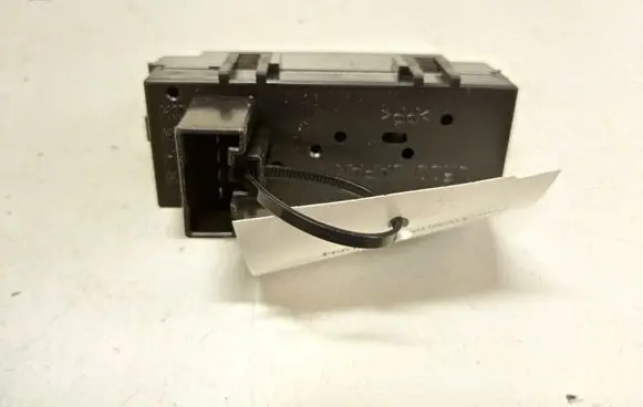 Toyota Prius (XW20) Clock 8391047040