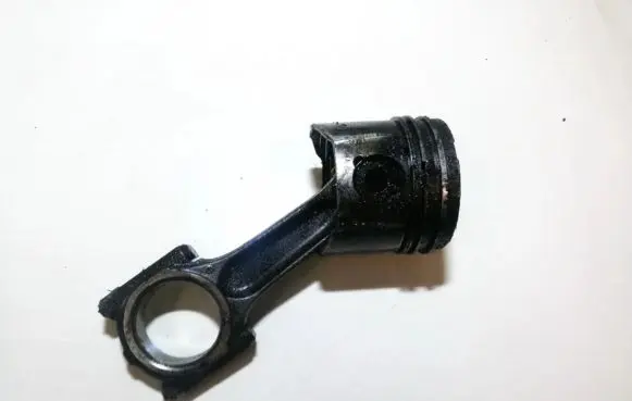 Peugeot Partner Piston with connecting rod