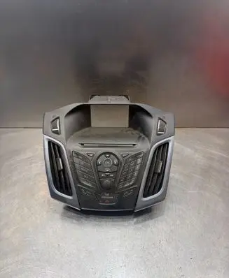 Ford Focus Head unit multimedia control AM5T18K811CE