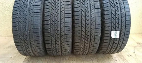 Jaguar E-Pace R20 summer tire