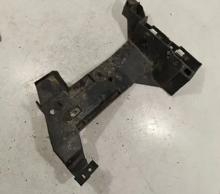 Renault Master II Rear bumper mounting bracket 7700352211
