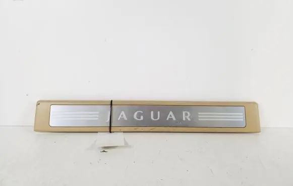 Jaguar XF X250 Front sill trim cover 8X2313200AF