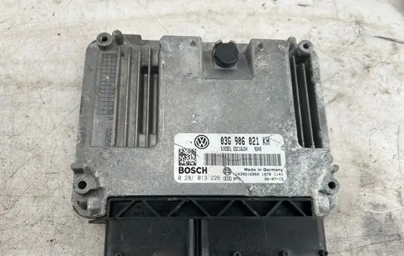 Volvo S60 Engine control unit/module 03G906021KH 1039S16960 0281013226