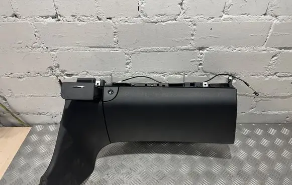 Mercedes-Benz E W211 Glove box set A2116802487