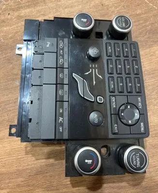 Volvo V70 Climate control unit 30782911 SN1048301 M3201300153