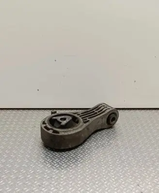 Peugeot Expert Engine mount bracket 9816338580