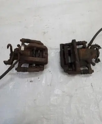 Opel Mokka X Rear brake caliper