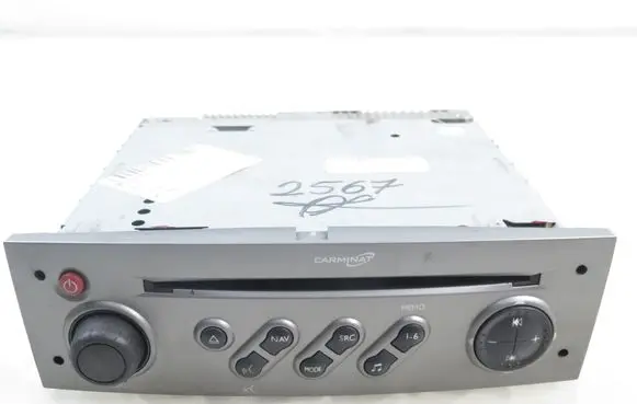 Renault Scenic II - Grand scenic II Radio/CD/DVD/GPS head unit 8200562733C 8200562733T