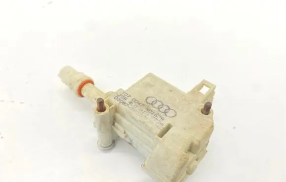 Audi Q7 4L Central locking motor 4l0810773a