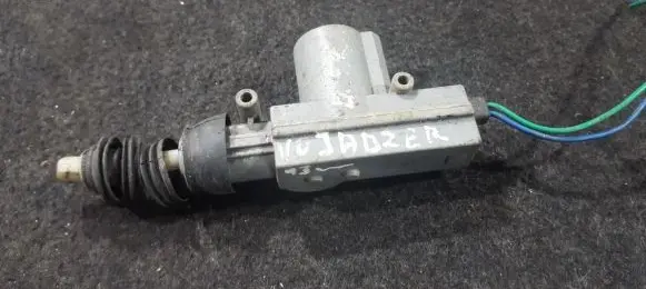 Chrysler Voyager Central locking motor 