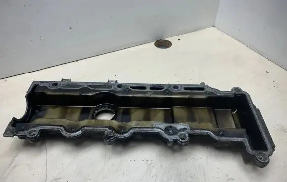 Opel Vectra C Rocker cam cover 13101754 0073485