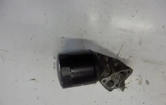 Mercedes-Benz R W251 Oil filter mounting bracket 1562031050