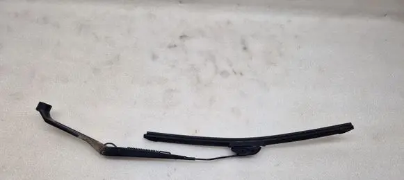 Suzuki Grand Vitara II Front wiper blade arm 1803