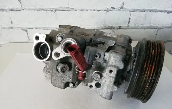 Audi A6 S6 C6 4F Air conditioning (A/C) compressor (pump) 4G0260805M