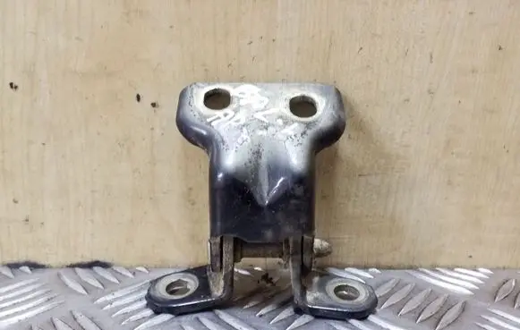 Opel Frontera B Rear door lower hinge