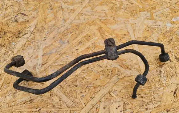 Opel Signum Fuel injector supply line/pipe 