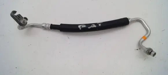 Nissan Pathfinder R52 Air conditioning (A/C) pipe/hose