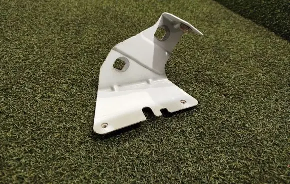 Fender mounting bracket