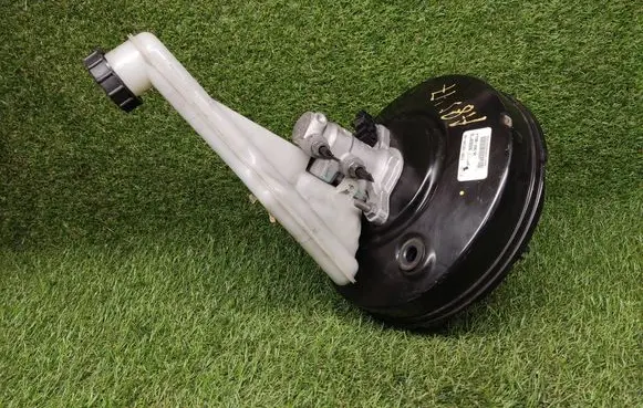 Ford Fusion II Brake booster FG9C2B195AB 6786200554