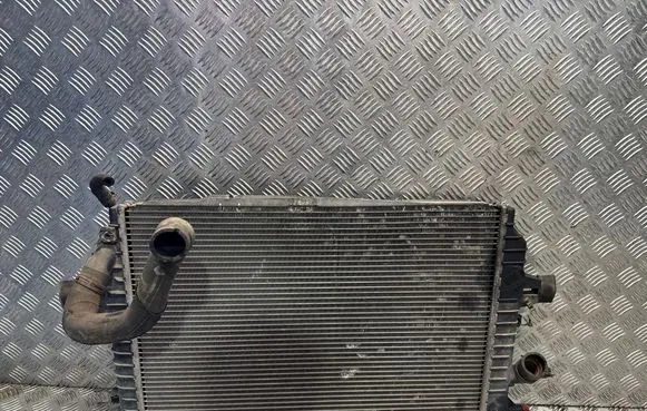 Opel Zafira B Coolant radiator 13171429