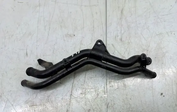 Volkswagen Jetta VI Engine coolant pipe/hose 5C0121070J
