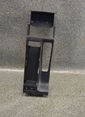 BMW 3 E46 Center console 51158213680 72758411 72584111