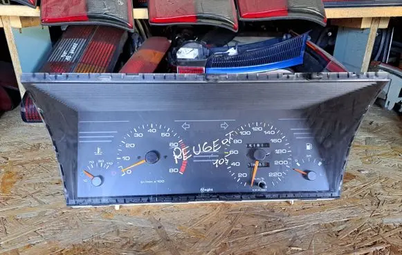 Peugeot 405 Speedometer (instrument cluster) 9605841980 09032649904