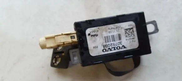 Volvo XC90 Antenna control unit 30752098