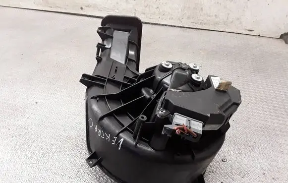 Opel Vectra C Heater fan/blower 006962R