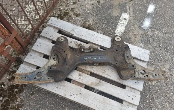 Volkswagen Golf IV Front subframe
