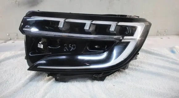 Renault Austral Headlight/headlamp 260606388R 00028054 1EX01515101