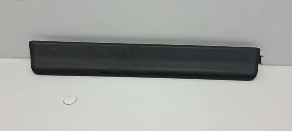 Front sill trim cover