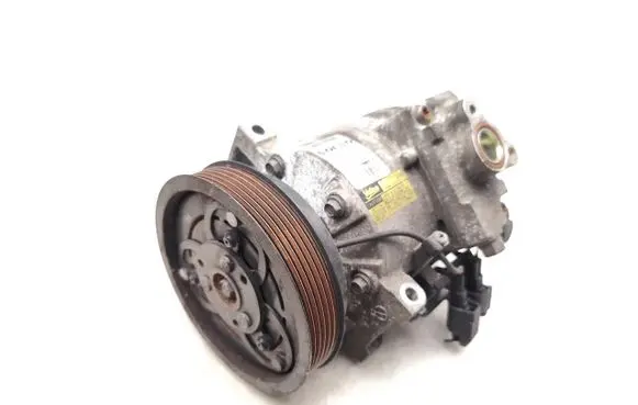 Volvo XC70 Air conditioning (A/C) compressor (pump) 31250520