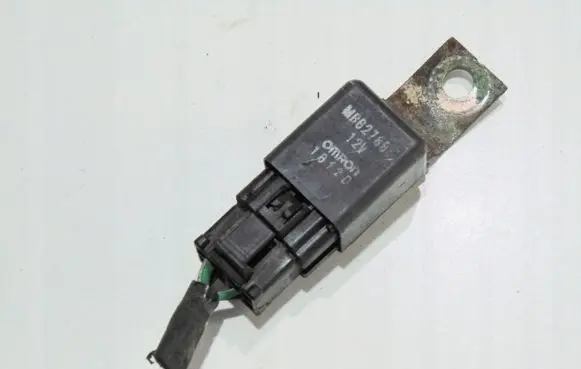 Mitsubishi L200 Charging relay MB62789